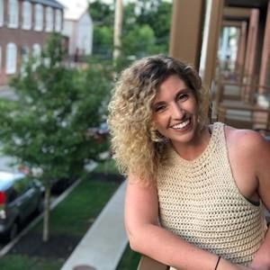 Meet your Posher, Angela